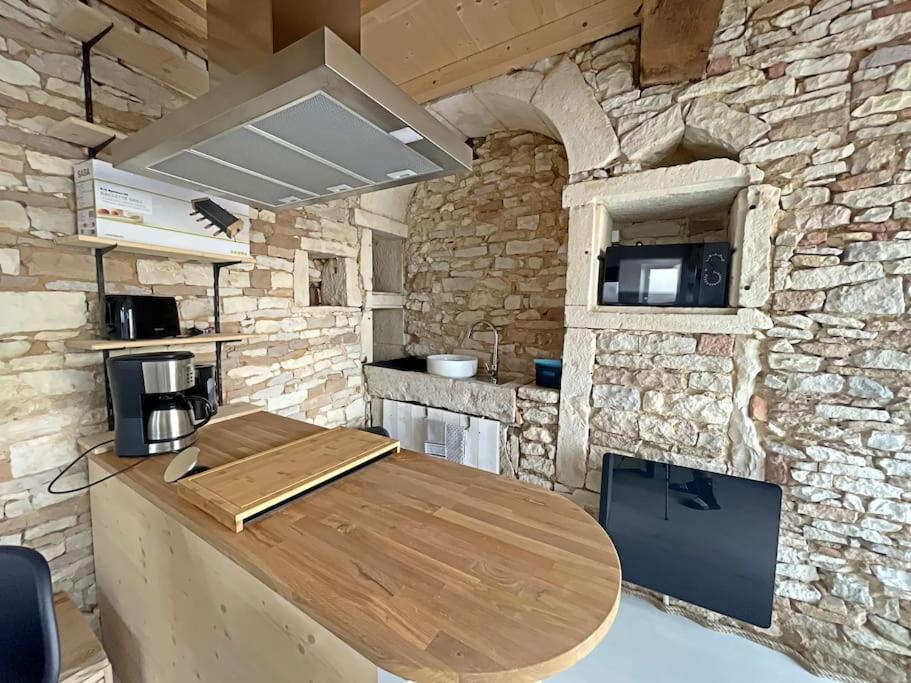 Charmante Maison De Village Vire  Bagian luar foto